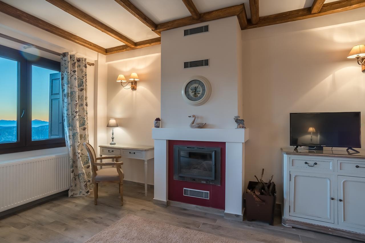 Almondhouse Suites With Fireplace - Adults Only Αράχωβα Εξωτερικό φωτογραφία